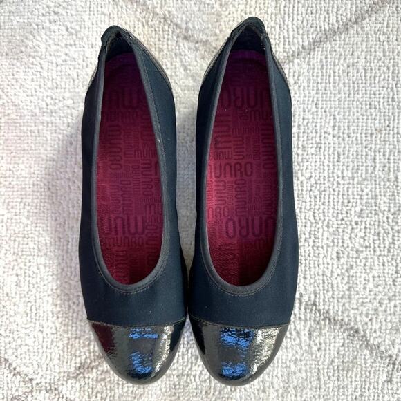 Women's Munro Navy Henlee Patent Leather Cap Toe Flats sz 8.5 - Picture 4 of 6